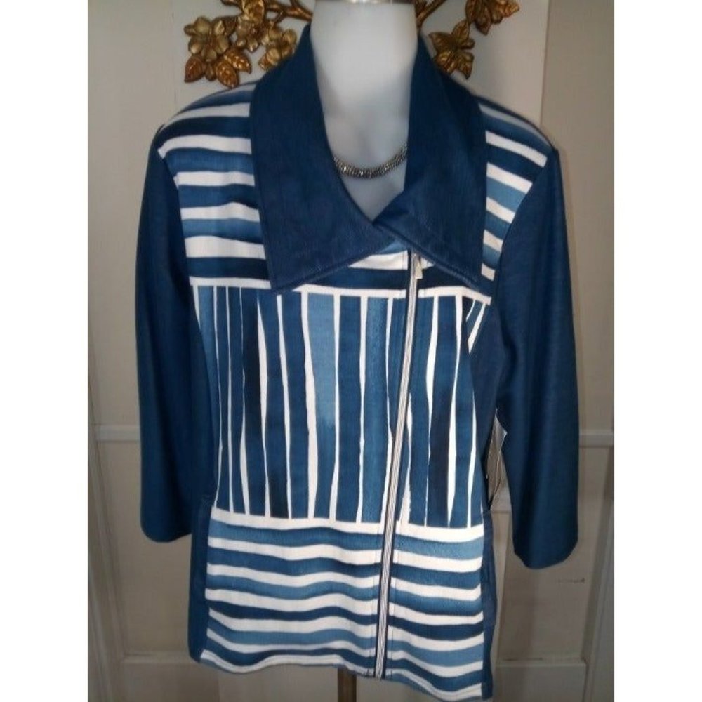 ONQUE CASUAL. WOMAN'S BLOUSE SIZE M.‎